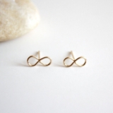 Betsy & Iya Infinity Studs: My Everyday Sparkle ✨