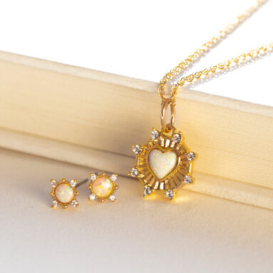 Excellent Gift – "Resilience" Opal + Crystal Heart Pendant Necklace + Earrings Gift Set 16-19" – Think Goodness