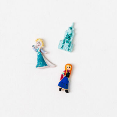 Excellent Gift – Disney Frozen Queen Elsa + Anna Charm Set – Think Goodness